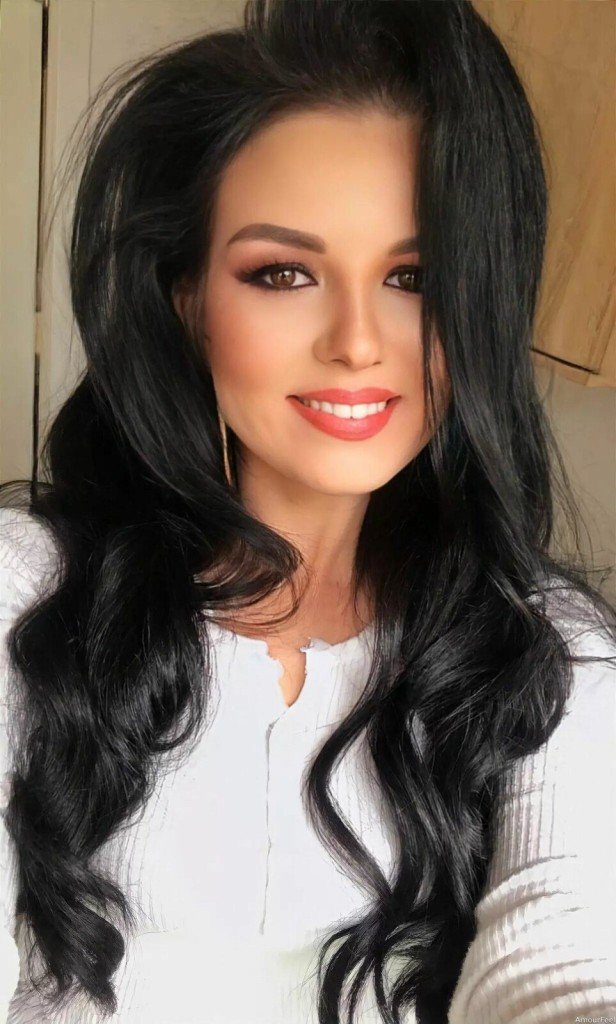 Elananny, 29