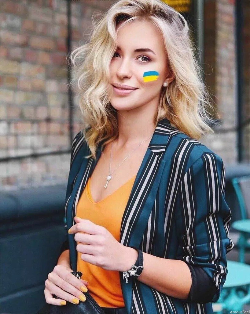 Oleksandra Profile image 1